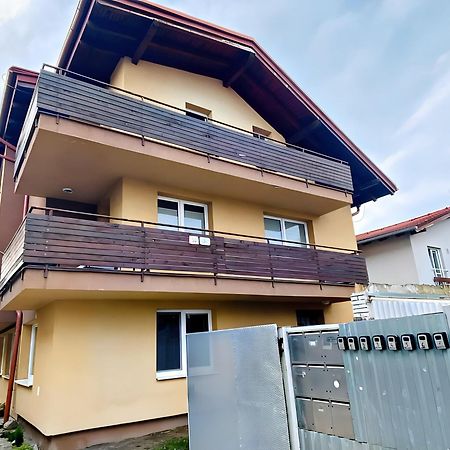 Chilli Apartment Братислава Екстериор снимка