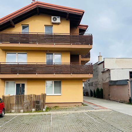 Chilli Apartment Братислава Екстериор снимка